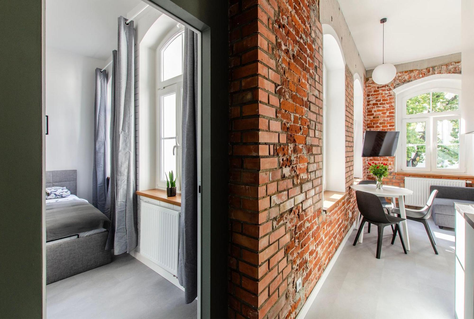 Smart Rental Management Apartments - City Center วรอตซวาฟ ภายนอก รูปภาพ